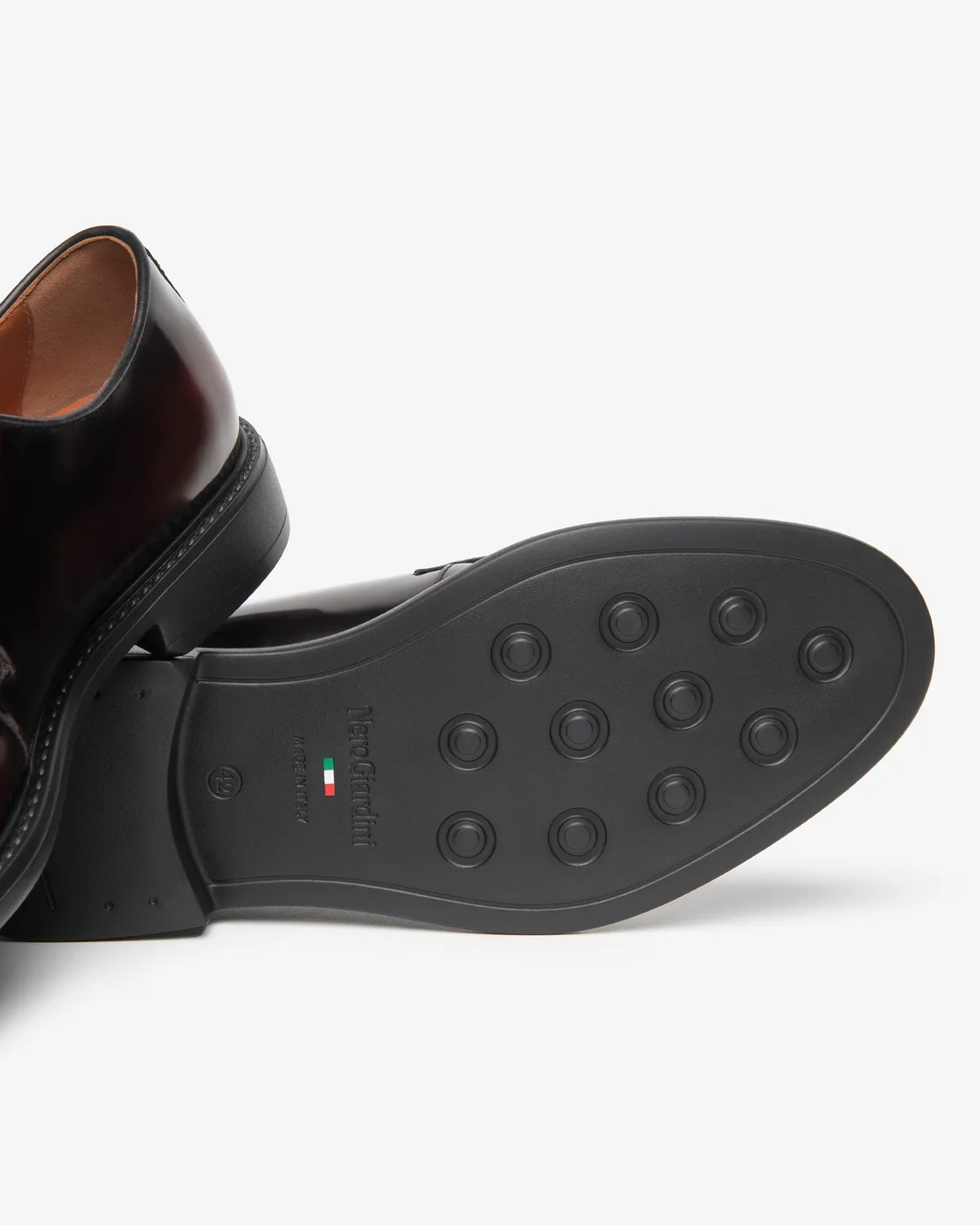 NeroGiardini pantofi derby barbati piele patinata