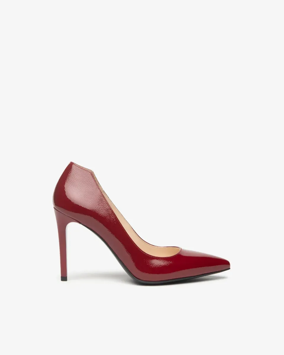 Pantofi dama lac NeroGiardini Premium decupat