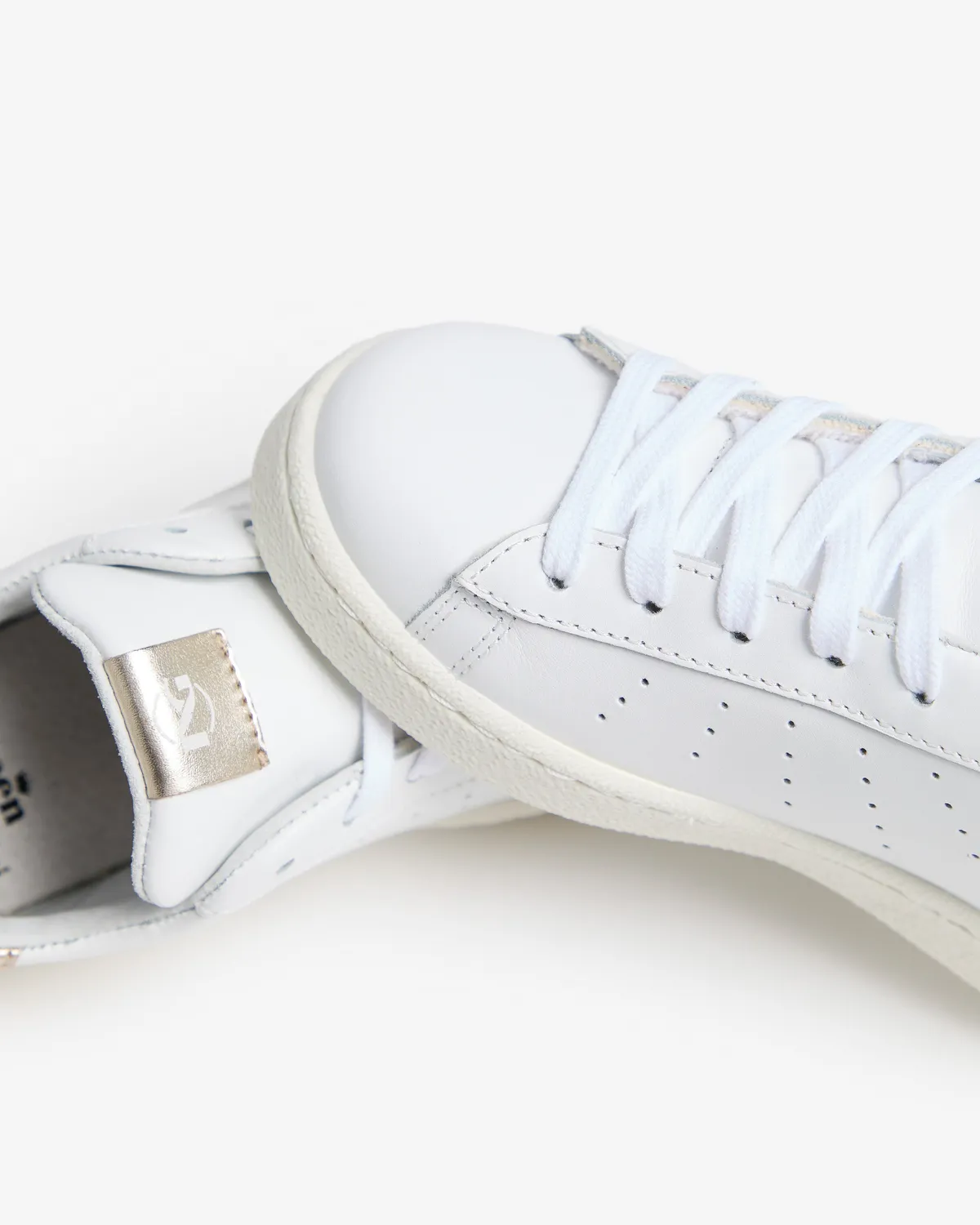 NeroGiardini Junior sneakers fete piele vara usoare