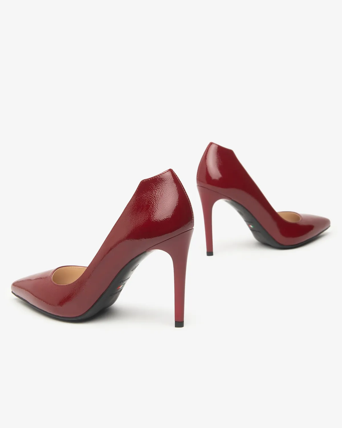 Pantofi dama lac NeroGiardini Premium decupat
