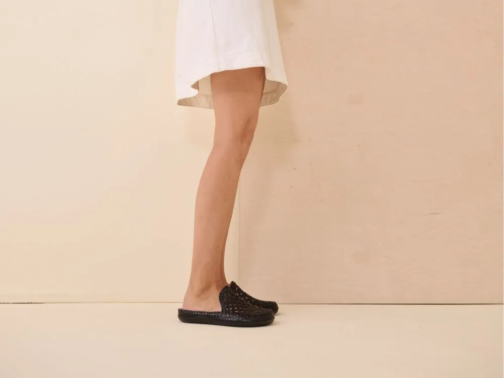 BÄR Celia balerini barefoot negri piele