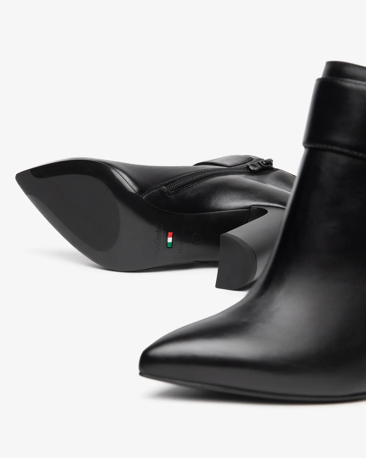 NeroGiardini botine damă piele toc 95mm cu cataramă