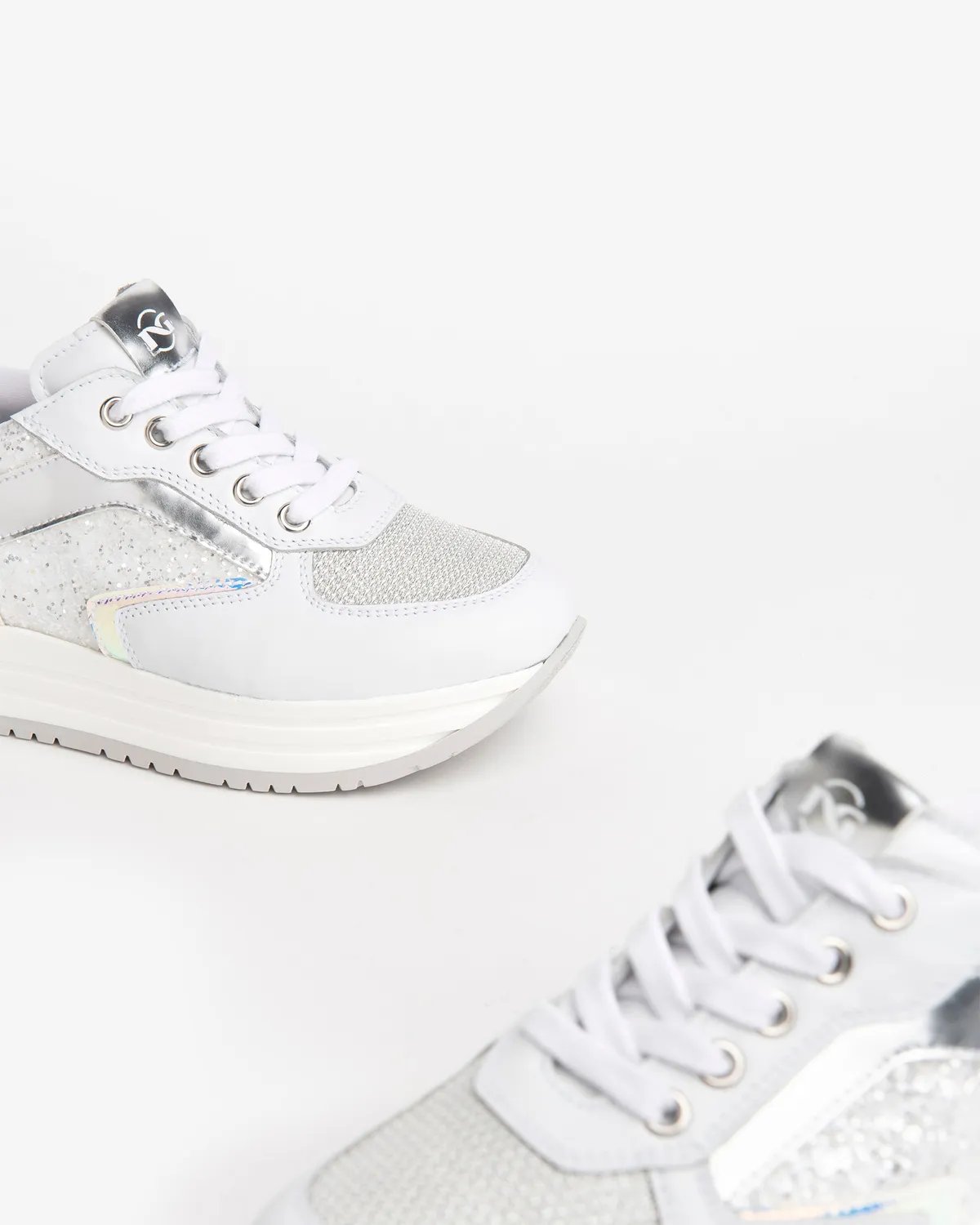 Sneakers NeroGiardini fete piele intoarsa cu fermoar