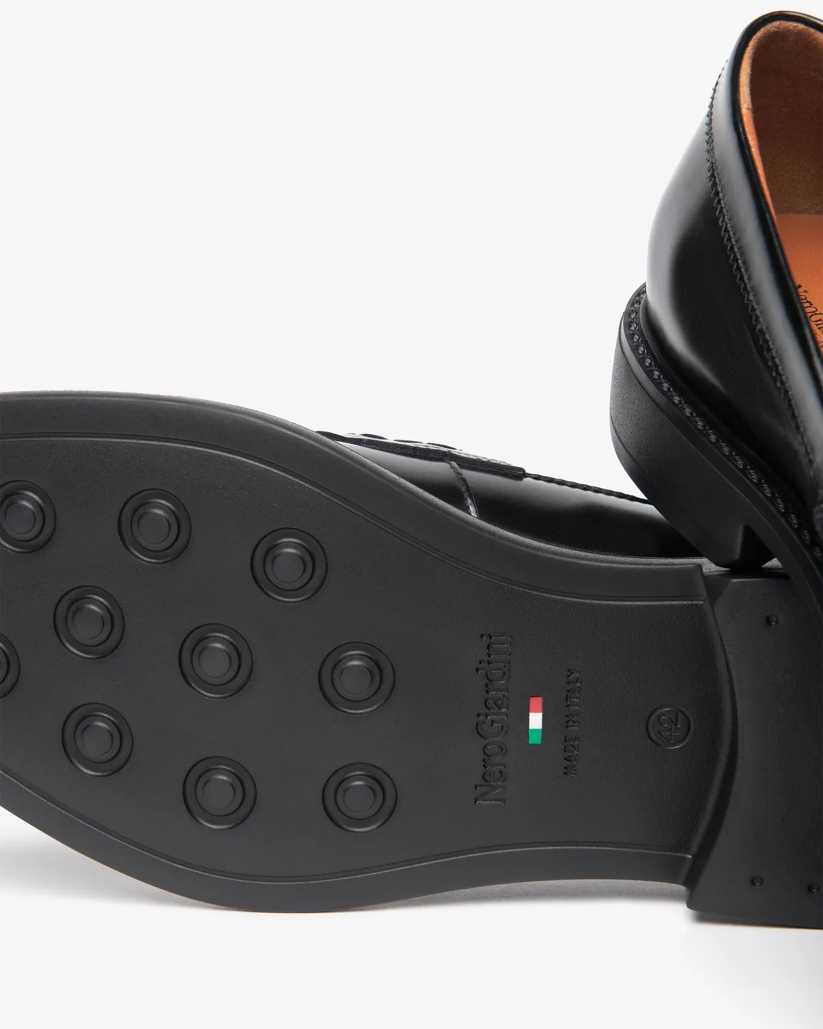 NeroGiardini mocasini barbati piele patinata
