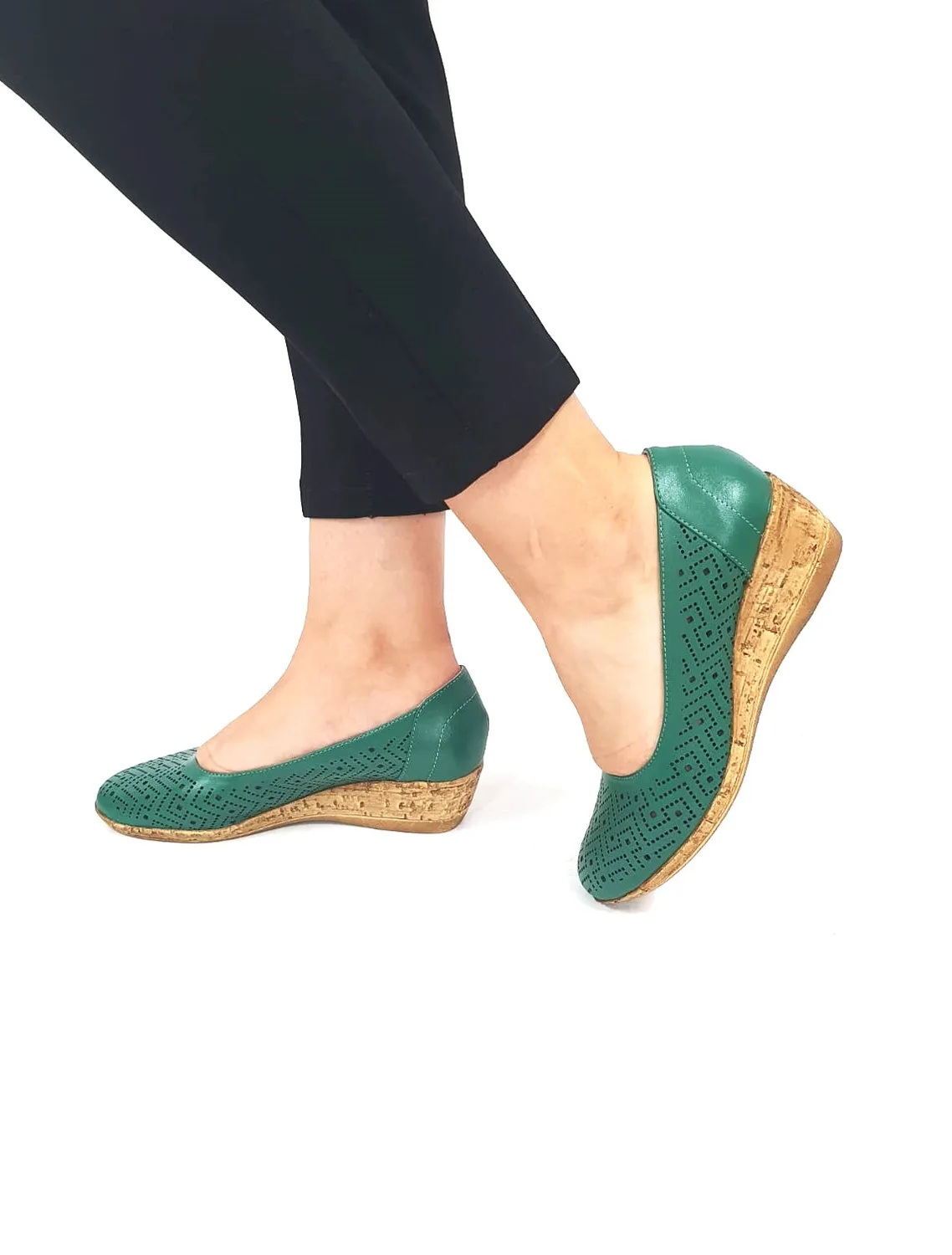 Catinca Shoes T14 V pantofi dama perforati piele verde