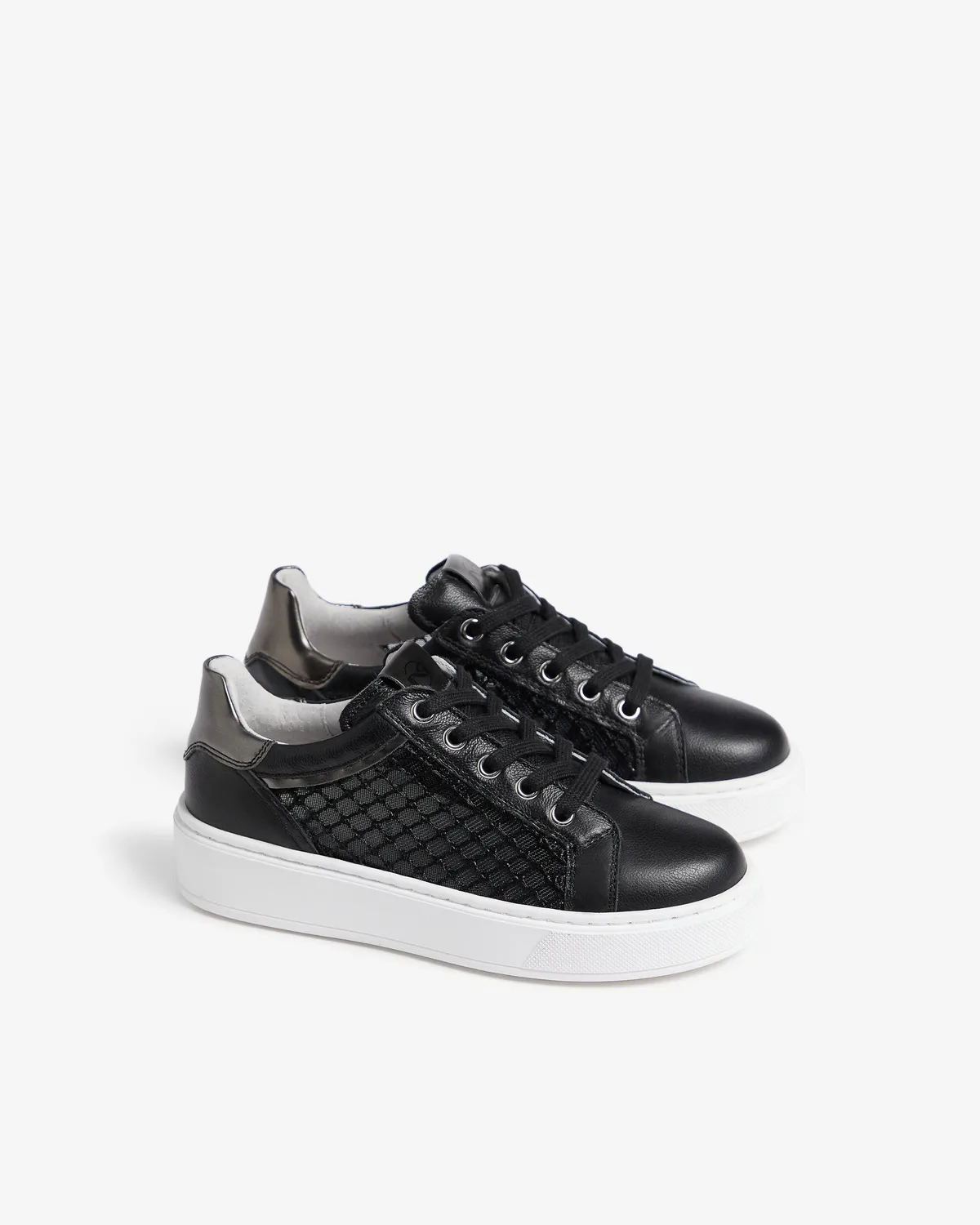NeroGiardini sneakers fete material textil vara