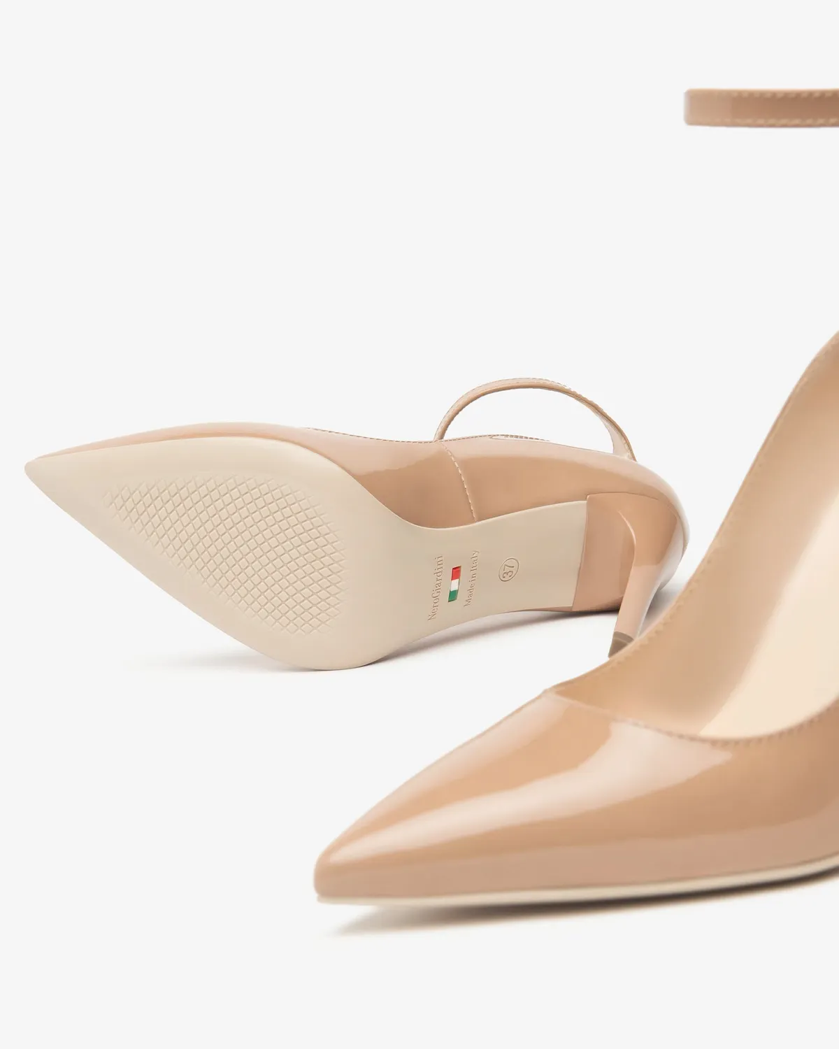 NeroGiardini Premium Collection pantofi lac dama eleganti