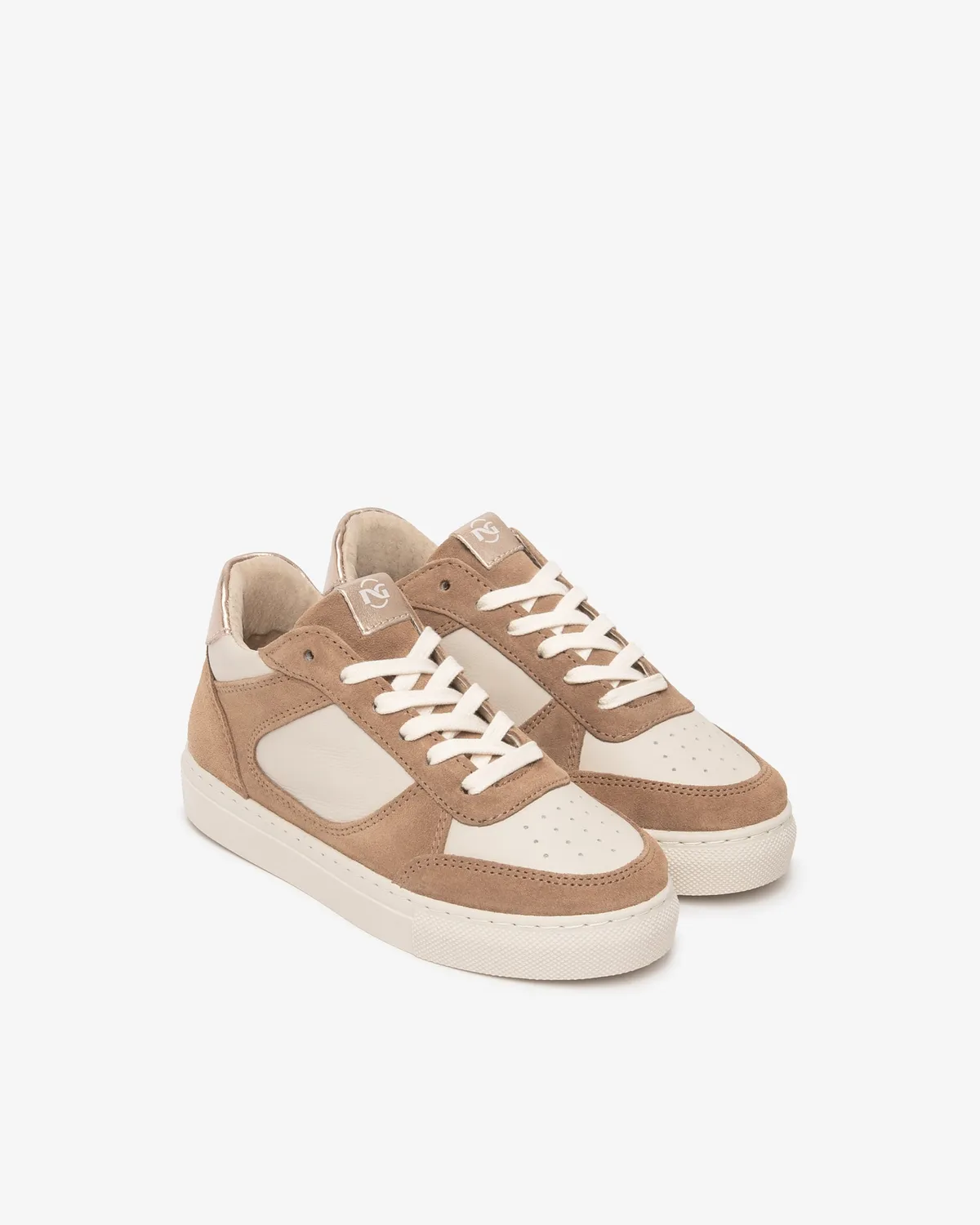 Sneakers fete NeroGiardini piele detaliu metalic