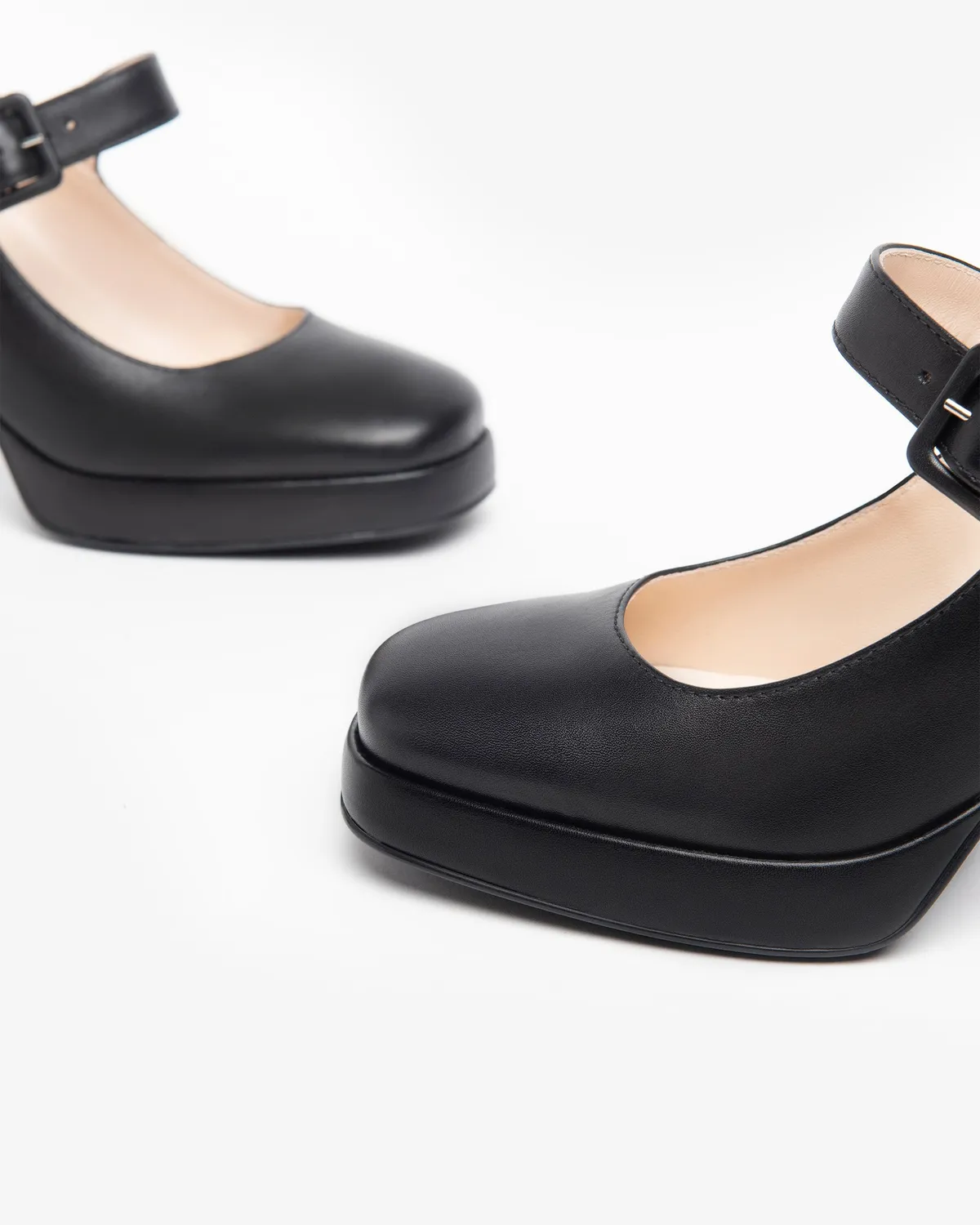 NeroGiardini pantofi piele dama cu toc eleganti