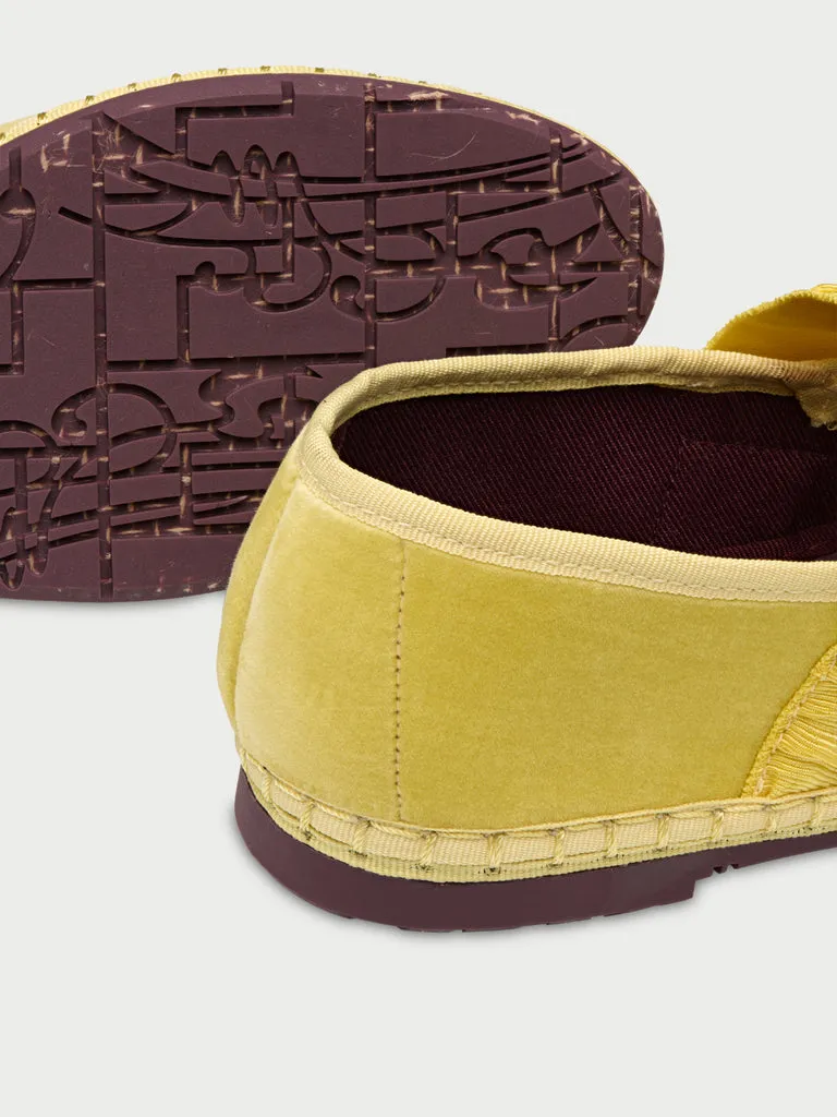 Flagelus Lady Mafalda Yellow pantofi velur galben siret