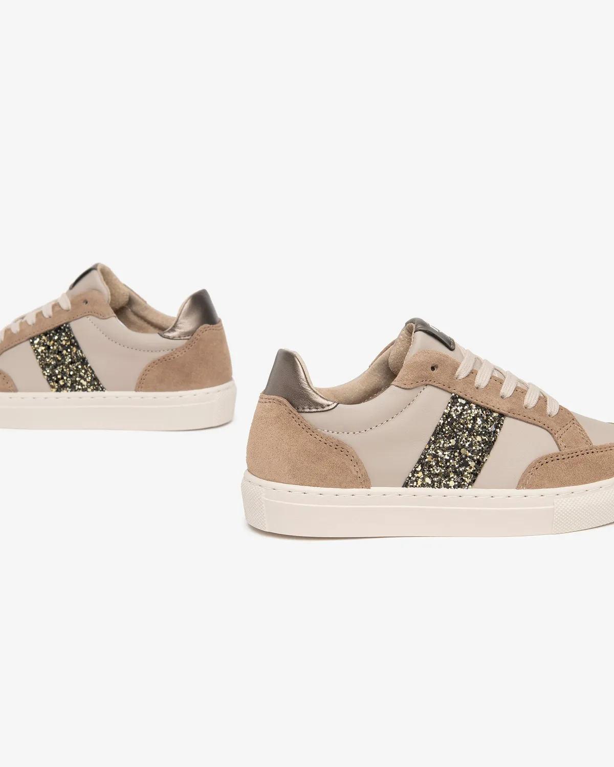 NeroGiardini sneakers fete piele intoarsa cu sclipici gri