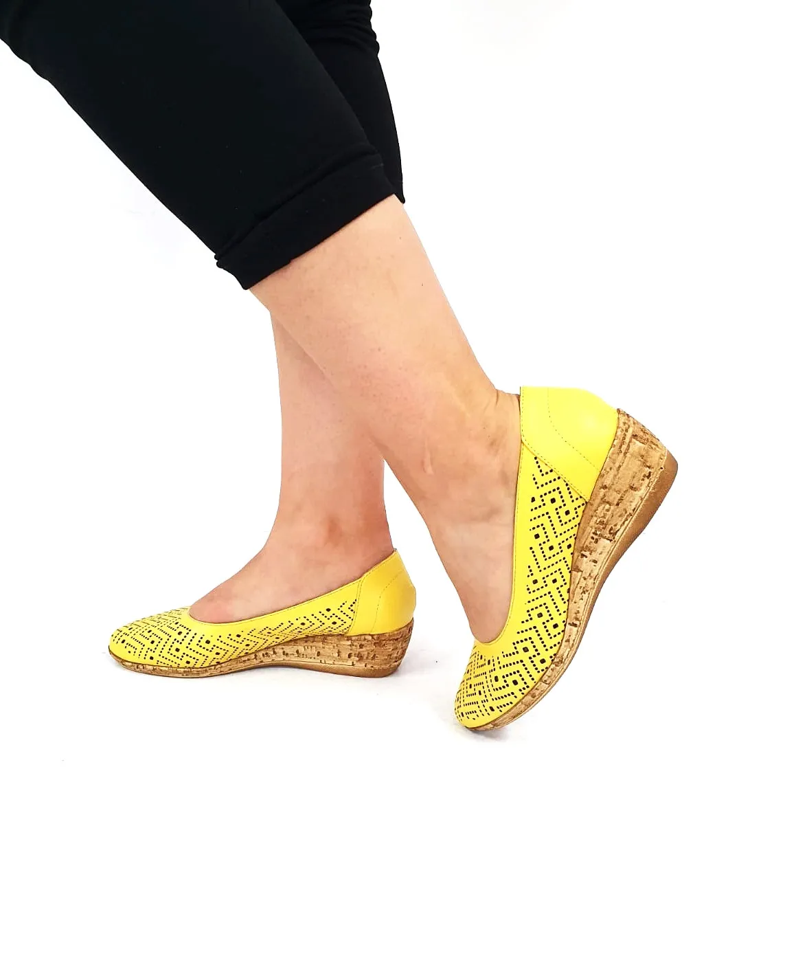 Catinca Shoes T14 GA pantofi piele naturala perforati galben