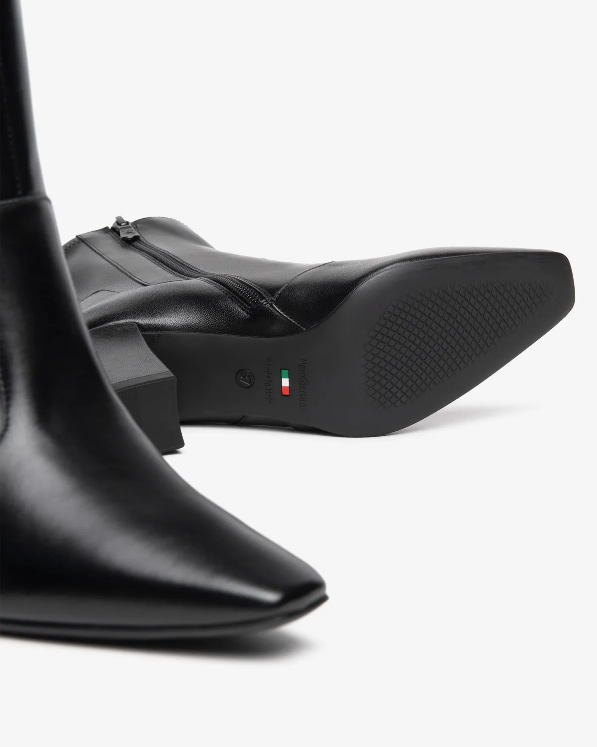 Botine dama NeroGiardini piele toc 75 mm cu fermoar