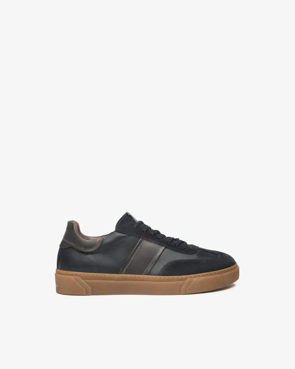 Sneakers barbati NeroGiardini piele intoarsa bleumarin